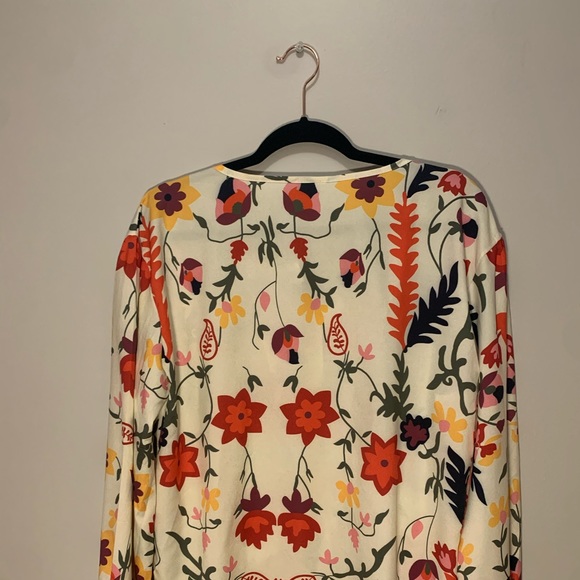 Floral Button Up - Picture 2 of 3